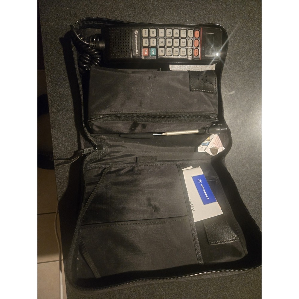Vintage Motorola BellSouth‎ Mobility Black Bag Phone Brick